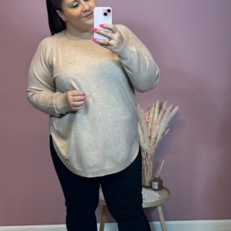 SWETEREK Z DROBINKAMI